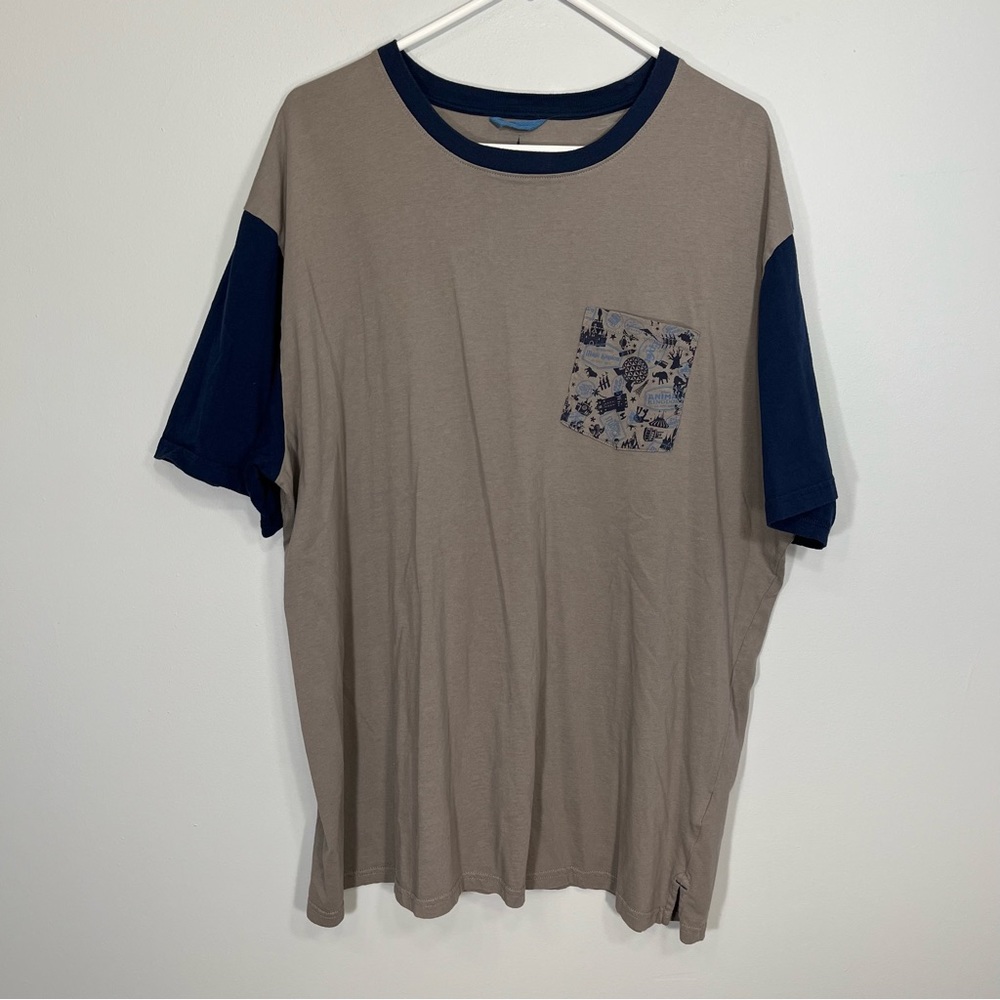 Disney Parks Shirt Adult Extra Large Gray Blue Pocket Graphics Crew Neck Mens